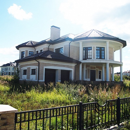 Продается дом 450 кв. м., 28 соток, в поселке премиум класса. Новорижское ш. 24 км. от МКАД