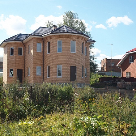 Продается дом 290 кв.м. на уч. 10 соток. в д. Астрецово,  Дмитровское шоссе 50 км. от МКАД