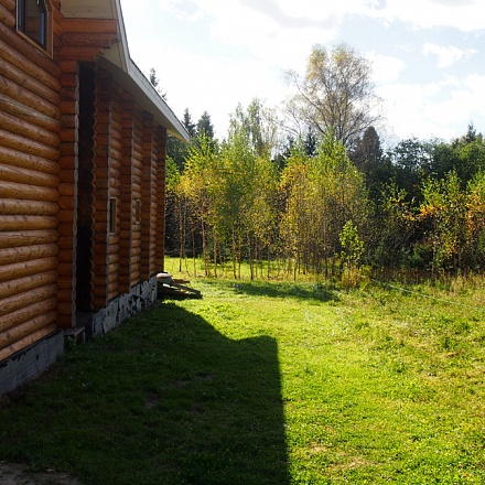 Продается дом 250 кв. м. из лиственницы на уч. 20 с. Дмитровское ш. 45 км.