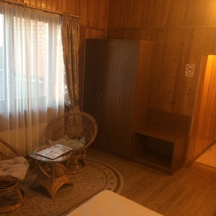 Стандартная двухместная комната в гостевом уютном доме 