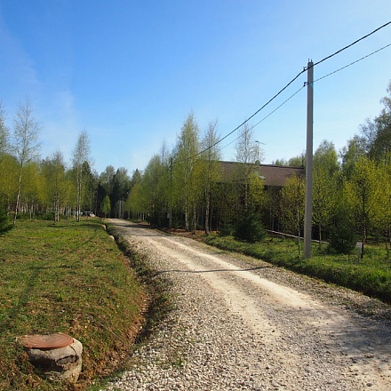 Продается участок  10 соток в охраняемом поселке по Дмитровскому шоссе 40 км. от МКАД